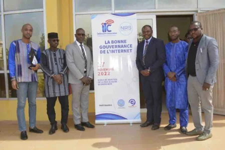 BETTER INTERNET TRAINING in Mali- Internet Governance.